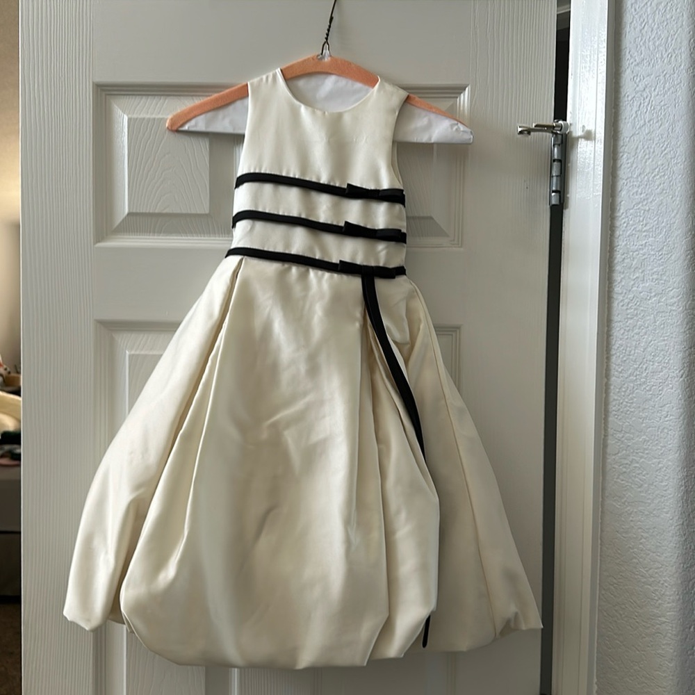 Flower girl, dress cream with black detail